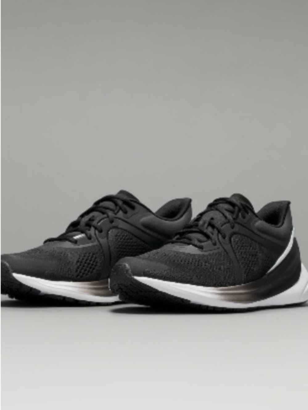 Women’s Blissfeel Running Shoe. Size 8.5